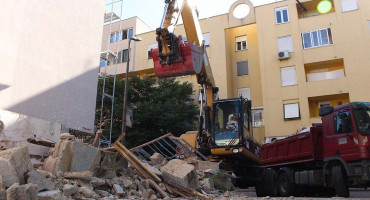 DEMOLICIJA Nova epizoda rušenja bespravno izgrađenih objekata u Mostaru