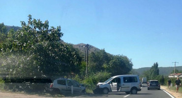 U težem sudaru između Mostara i Čapljine, ozlijeđene četiri osobe