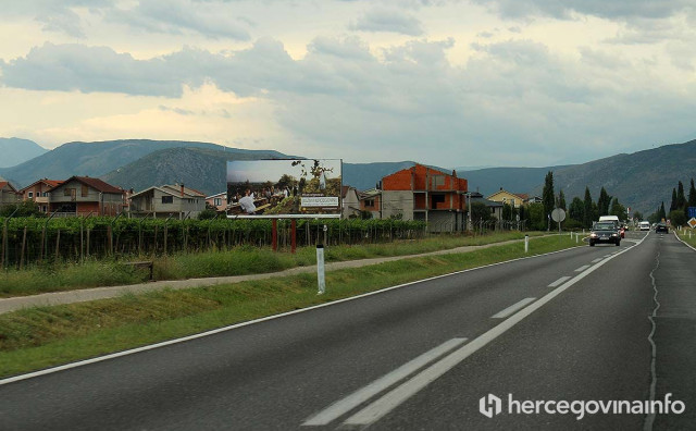 Hercegovina se i dalje reklamira fotografijama austrijskih vinograda