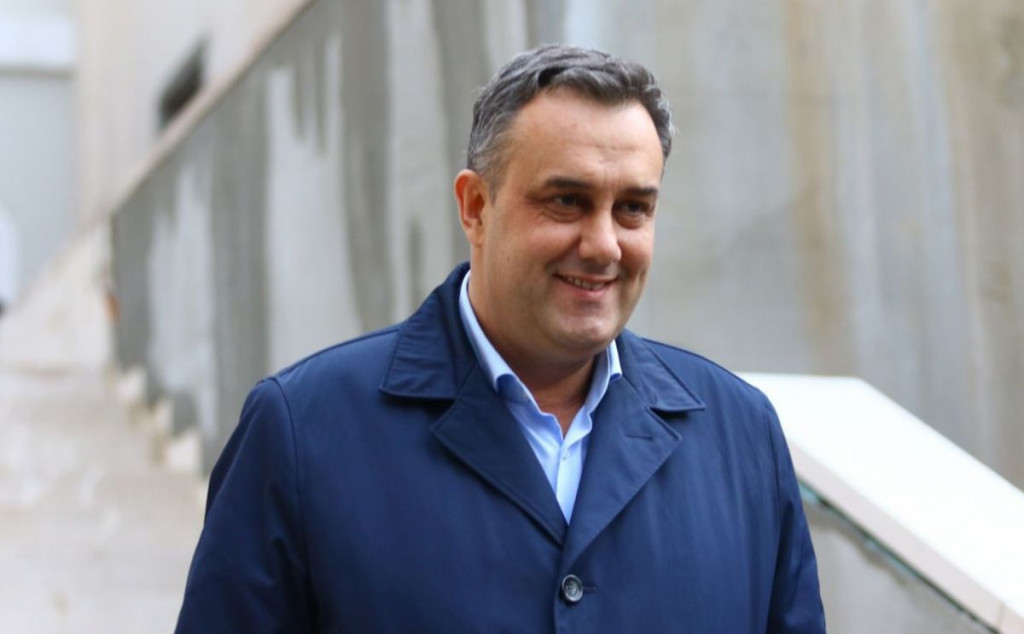 GRČ U SDA Saslušan Asim iz istoimene afere, ovaj put oko respiratora
