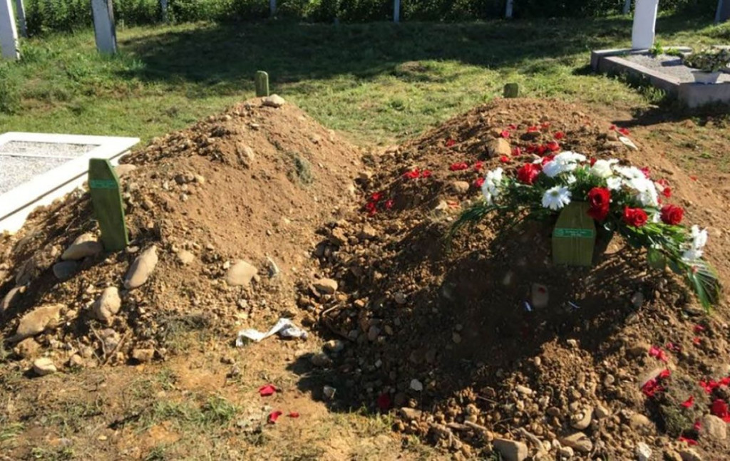 BUGOJNO ZAVIJENO U CRNO Otac i dva sina preminuli od koronavirusa