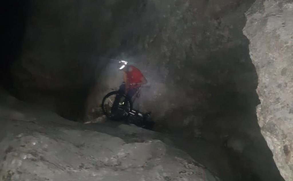 NOĆNA AKCIJA HGSS Iz kanjona kod Mostara spašena mlađa ženska osoba