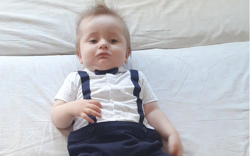 POMOZIMO MALOM MOSTARCU Maleni Jasmin ne može puzati ni sjediti, svakodnevno ima epileptične napade