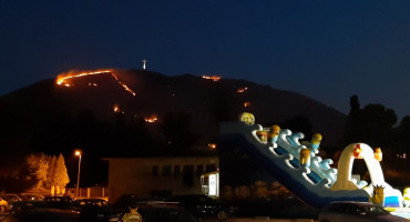 ZA NJIH NIJE BILO ODMORA Vatrogasci čitavu noć gasili požar kod Mostara