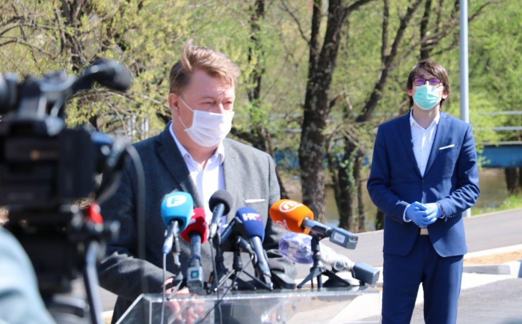 ĆOSIĆ Organizatore ilegalnih okupljanja prijavit ćemo Tužiteljstvu, neki su ljudi umrli nakon boravka na tim skupovima