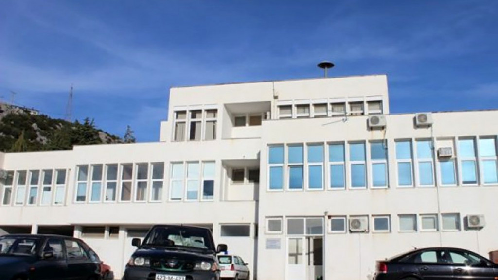 Opet NEUM: 'Ocu loše, a doktor spava, ne smiju ga probuditi'