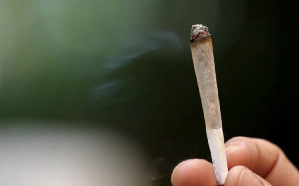MUP HNŽ Policiji predao zapaljen joint