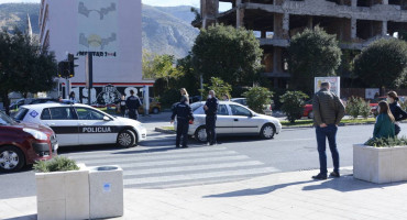 MOSTAR Automobilom udario pješaka na Španjolskom trgu