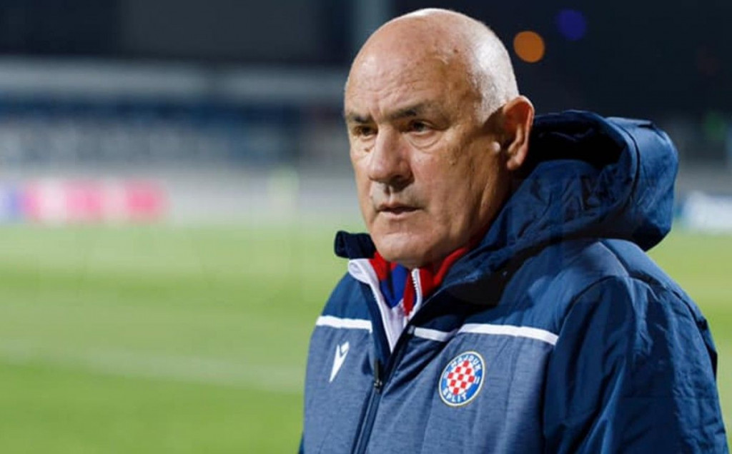 Primorac na klupi, Hajduk ne gubi