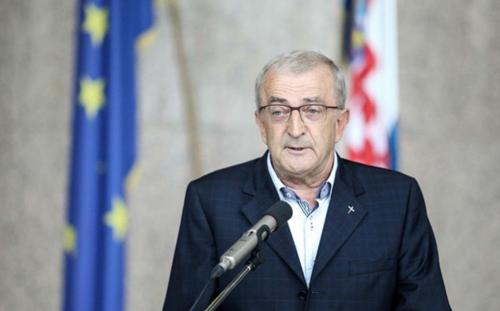 ENCIKLIKA OPOMINJE Kada ova zdravstvena kriza prođe, najgori bi odgovor bio da još više uronimo u grozničavi konzumerizam