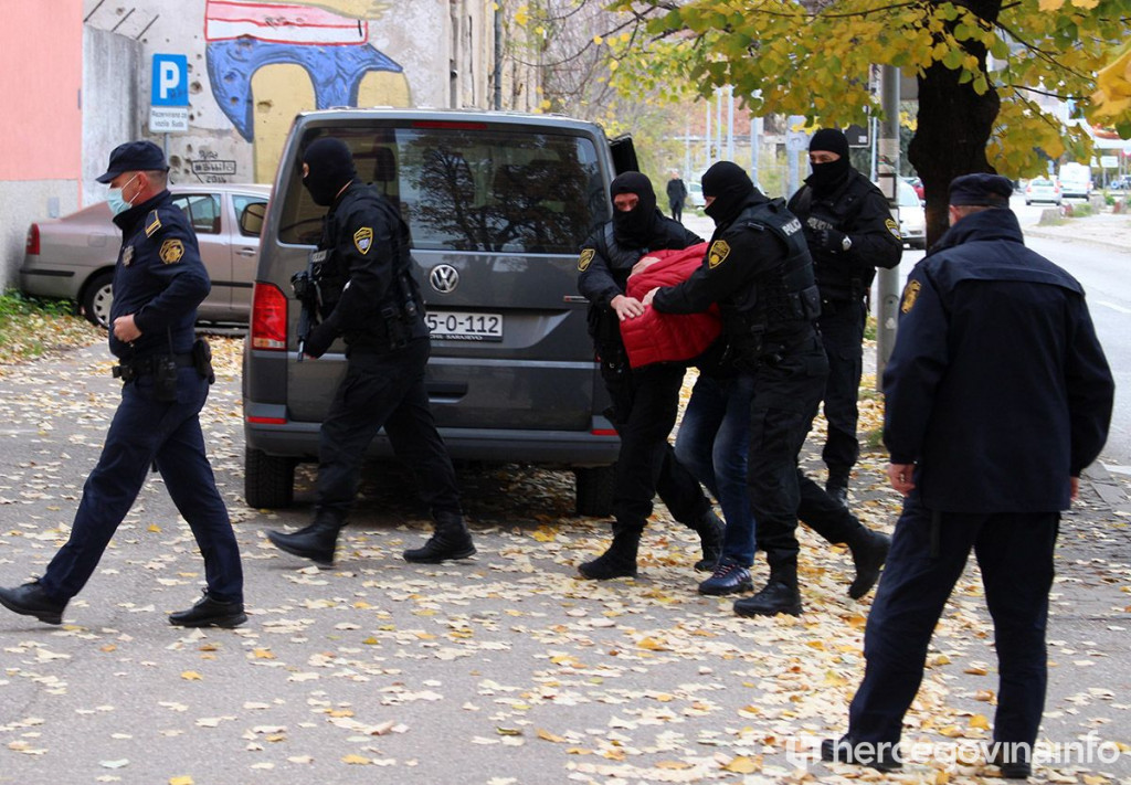 ZATRAŽEN PRITVOR ZA OSMORKU Predmet istrage i pucnjava na Musali te bomba u Kalhanskoj