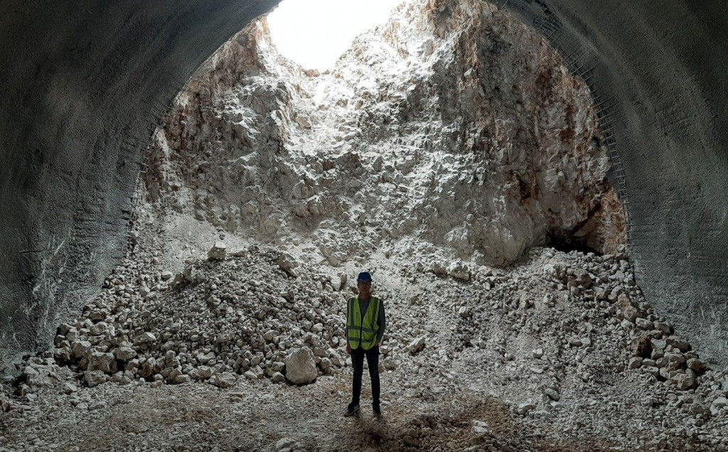 ČETIRI MJESECA PRIJE ROKA Probijena je i lijeva cijev tunela Počitelj