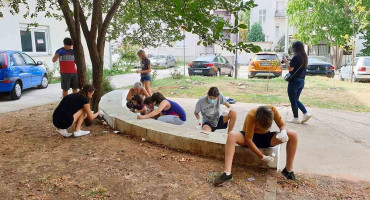 LIJEPA MOSTARSKA PRIČA Djeca i odrasli uljepšali gradski kvart
