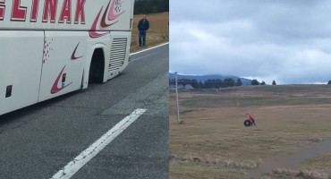 KUPREŠKO POLJE Autobus tijekom vožnje ostao bez dva stražnja kotača