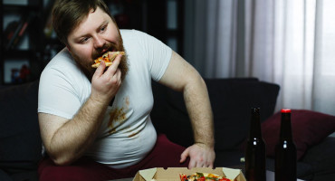 Amerikanci pod stresom zbog izbora - nakupovali se pizze, alkohola i marihuane