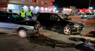 MOSTAR U sudaru dva vozila nastala veća materijalna šteta