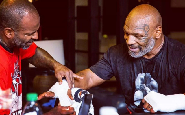 BOKSAČKI SPEKTAKL Mike Tyson vraća se u ring