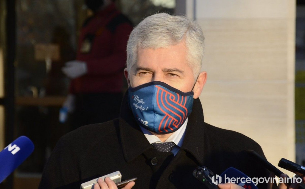 ČOVIĆ Prvi dan nam je ukradeno 2000 glasova, listići su popunjavani na haubama automobila
