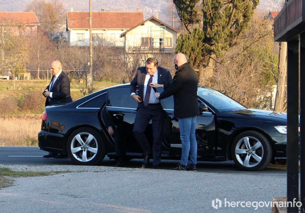POLITIČARI U BIH KRIJU IMOVINU Evo tko ne podnosi financijska izvješća