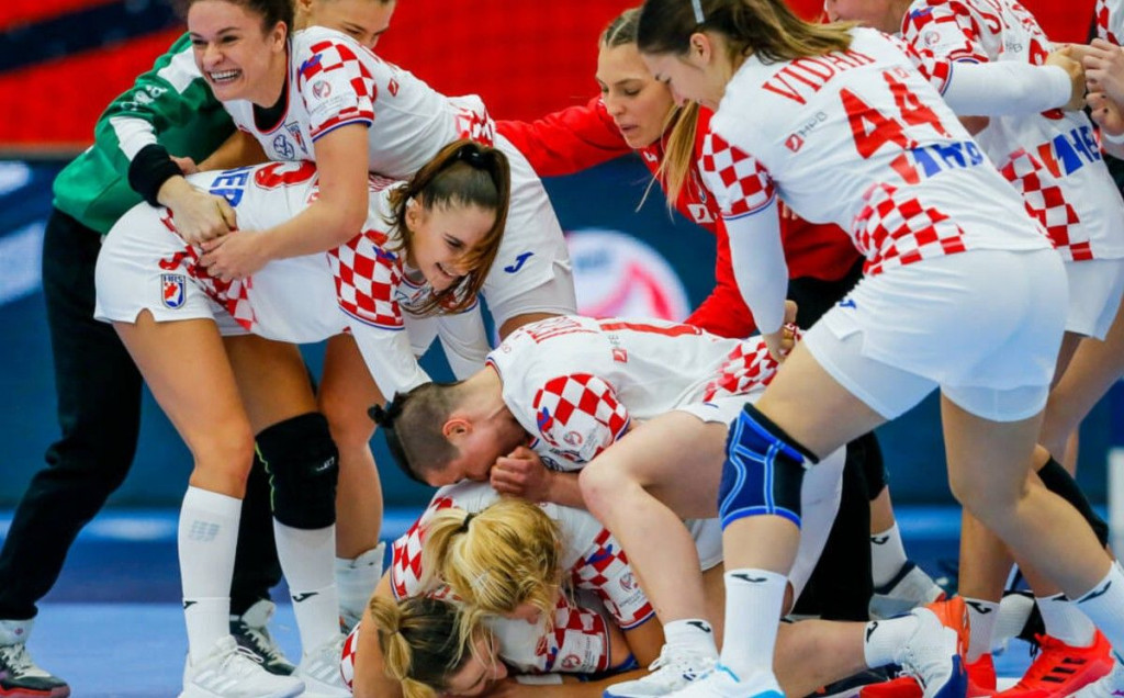 Hrvatske rukometašice u polufinalu Eura, utakmica života Ćamile Mičijević!