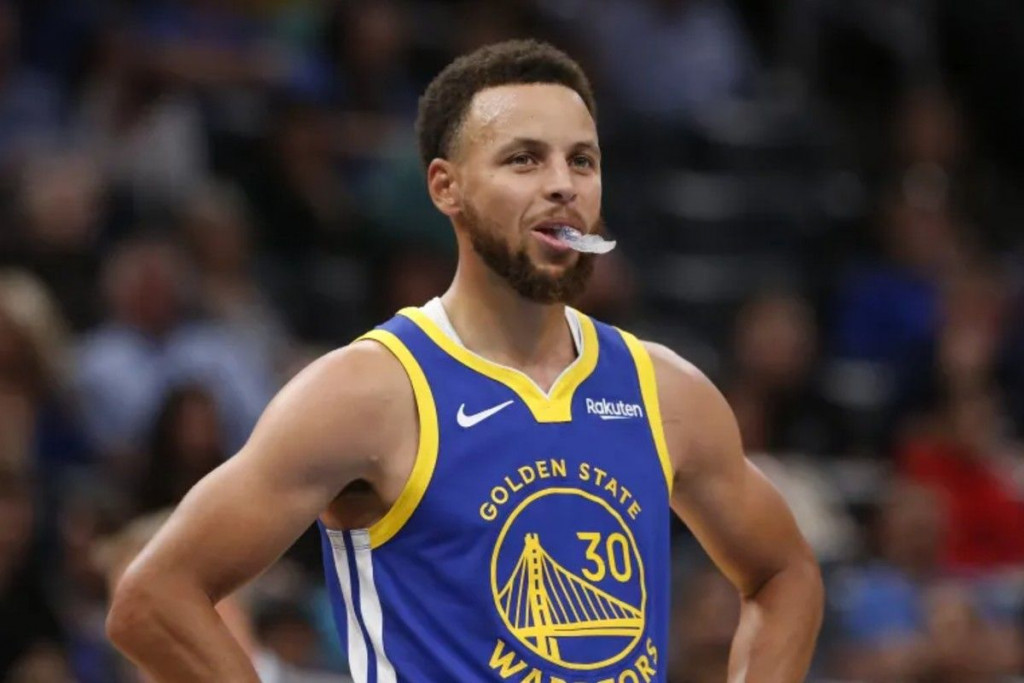 Nevjerojatno! Stephen Curry pogodio 103 trice zaredom