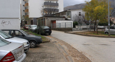 Bijeli brijeg raskopan prometnica rupe