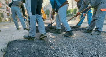 SREDIŠTE MOSTARA Prvi sloj asfalta nagovijestio završetak radova