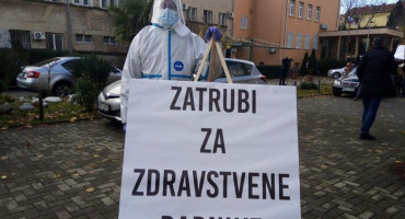 ČITLUČKA PROFESORICA I KNJIŽEVNICA Ovi ljudi s razlogom nose bijelu kutu jer ona je simbol pomaganja i požrtvovnosti