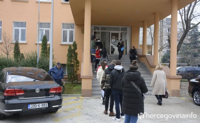 HNŽ MIJENJAO PRAVILNIK ZA STIPENDIJE Upisali ste pravo u Mostaru, može, upali ste na Harvard, ne može!