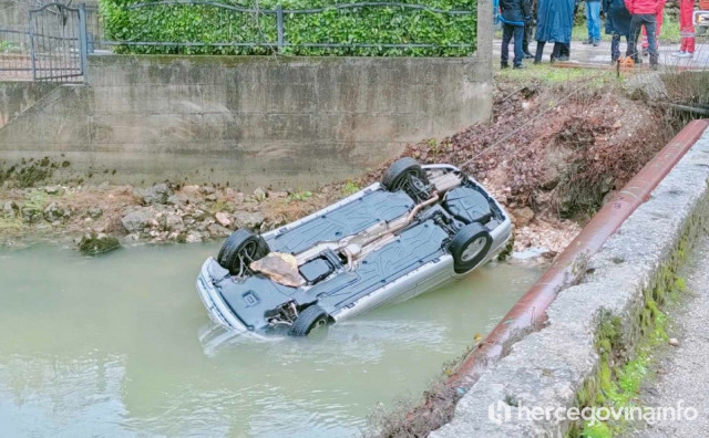 Prevrtanje automobila Donja Jasenica