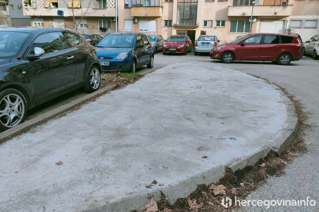 ROK PROŠAO, BETON OSTAO Uklanjanje betonske podloge u Mostaru nije napravljeno unatoč rješenju Grada