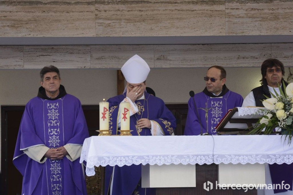 BISKUP PALIĆ Dan žalosti u RH pokazatelj je da smo dio hrvatskoga naroda i da doista nosimo brige jedni drugih