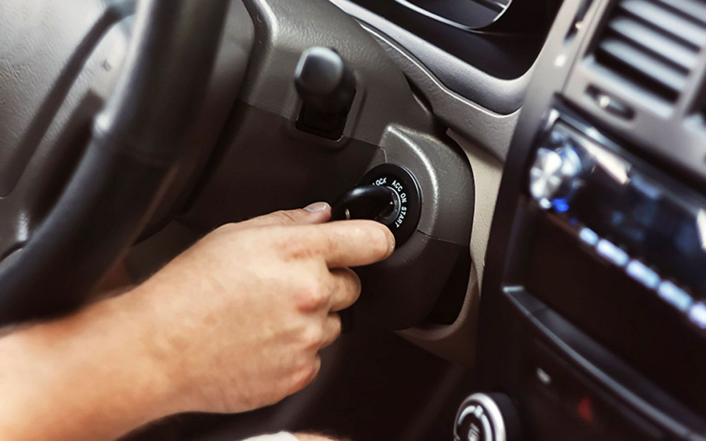 ZIMA Zagrijavanje auta prije vožnje može naštetiti radu motora