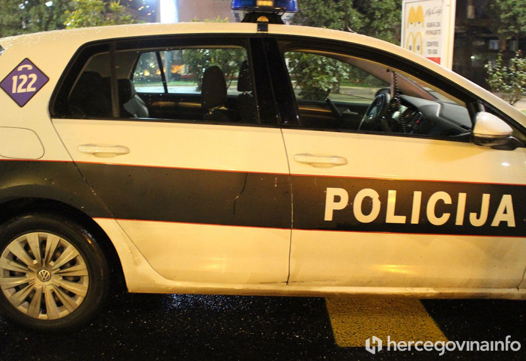 MJESEC DANA PRITVORA U grupi od tri ili četiri osobe opljačkali kladionice i benzinsku crpku
