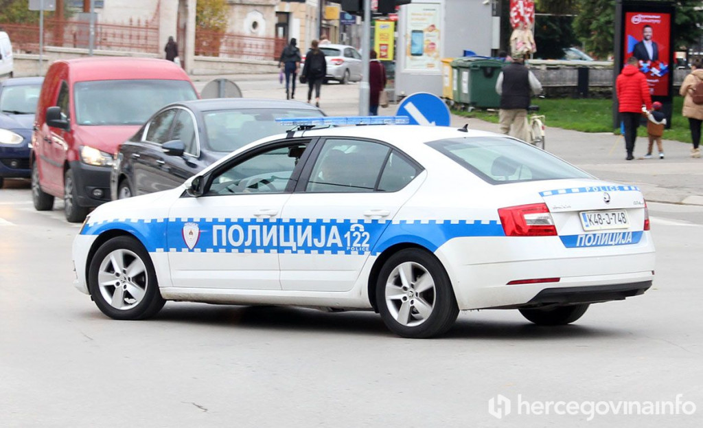 DODATNA ZARADA U fotografskoj radnji prodavao lažne nalaze na koronavirus