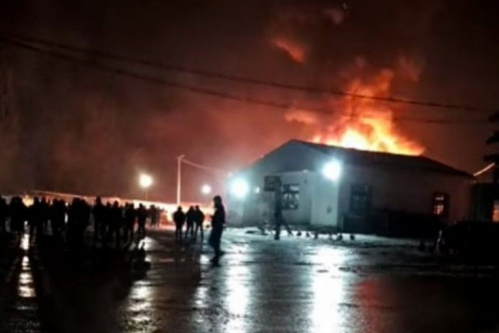 Nakon kampa u Bihaću, planuo i migrantski kamp kod Sarajeva