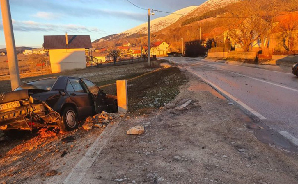 TOMISLAVGRAD - LIVNO Učestale prometne nezgode zbog prelijevanja vode s njive