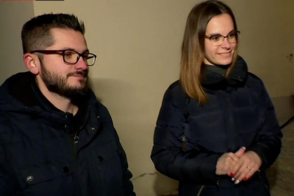 Zaručili se usred ruševina u Petrinji