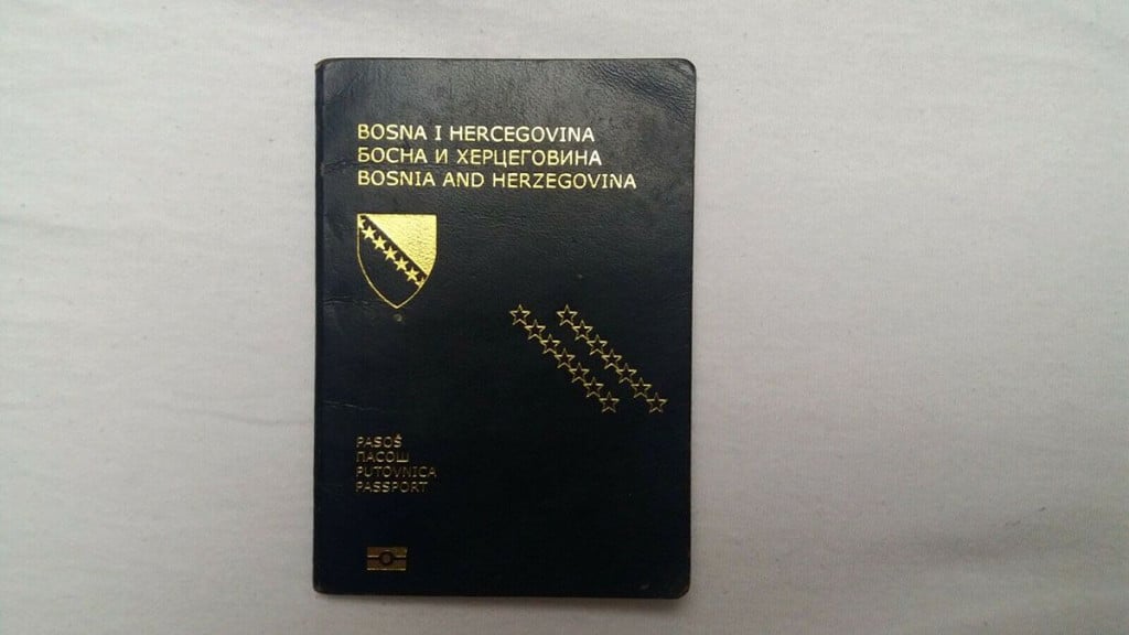 Bh stara putovnica