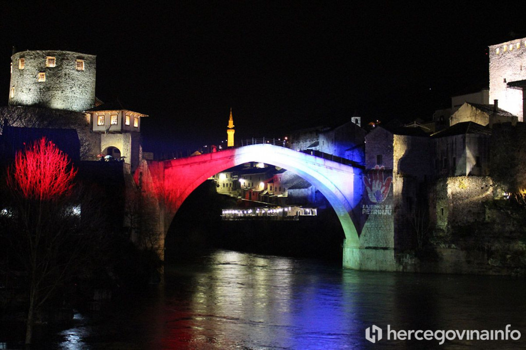 Sa Starog mosta u Mostaru poslana poruka za Petrinju i Posušje