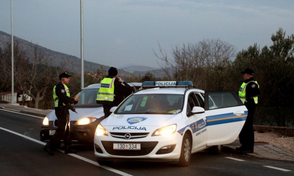 Počinitelj četiri današnja ubojstva pronađen mrtav u Vodicama