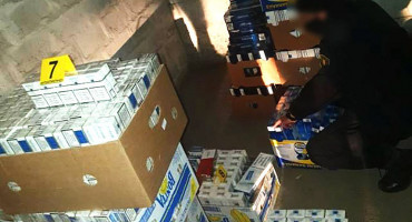 Krijumčarenje cigareta pretres