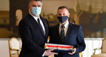 Milanović odlikovanje HVO