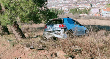 MOSTAR U slijetanju auta s magistrale ozlijeđena jedna osoba