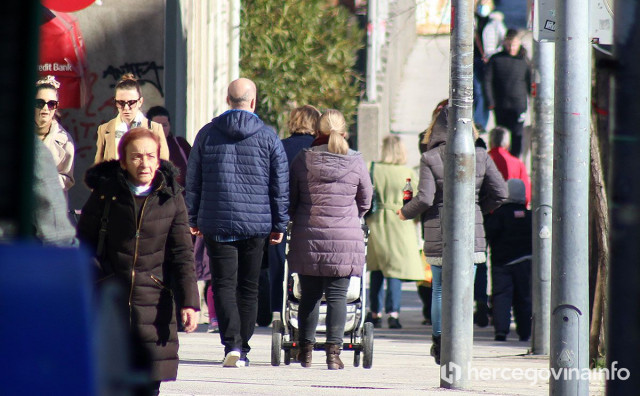 Iseljavanje ne jenjava: Više od 2,2 milijuna ljudi porijeklom iz BiH živi u inozemstvu