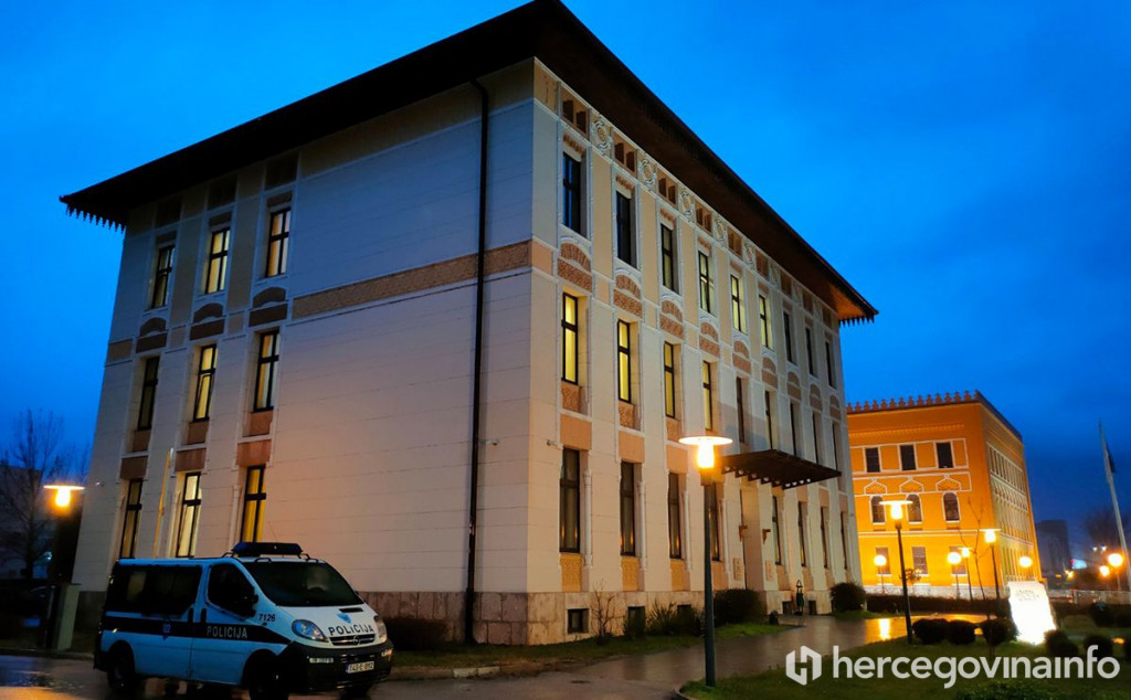 ZBOG VJENČANJA Novinari ne mogu na sutrašnju sjednicu, prijenos putem nekvalitetnog streama