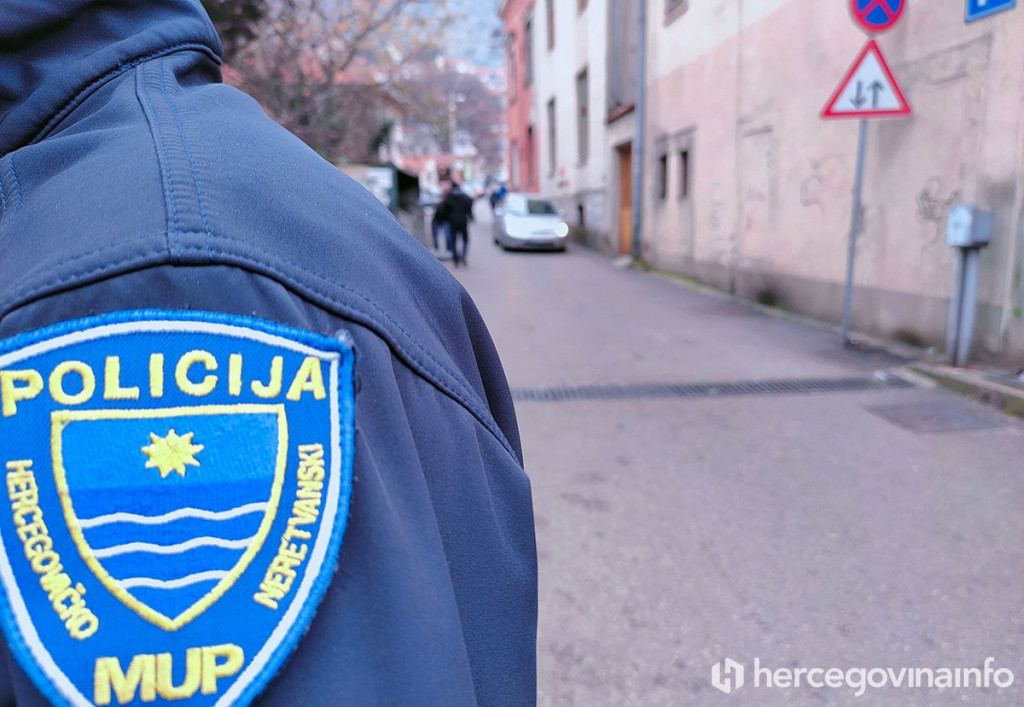 MOSTAR Vozači parkiraju gdje i kako stignu, policija ustrajna u kažnjavanju
