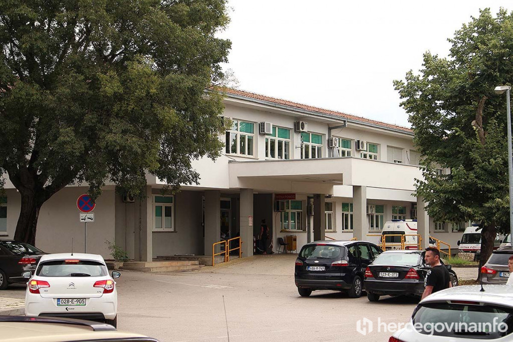 LJUBUŠKI Potukli se maloljetnici, jedan zbog udarca u glavu završio u Domu zdravlja