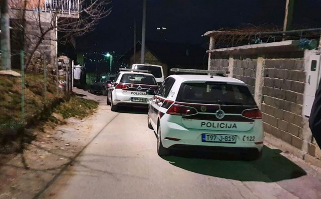 SARAJEVSKA NOĆ Zasmetao mu tuđi auto, pa bacio bombu i zapucao na policiju