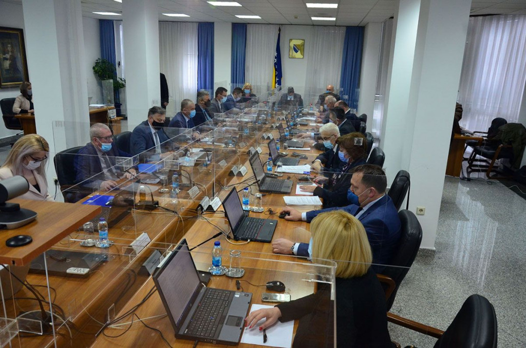 Federalna Vlada razriješila Upravne odbore bolnica u Mostaru i Sarajevu